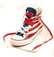 Retro basketball sneaker