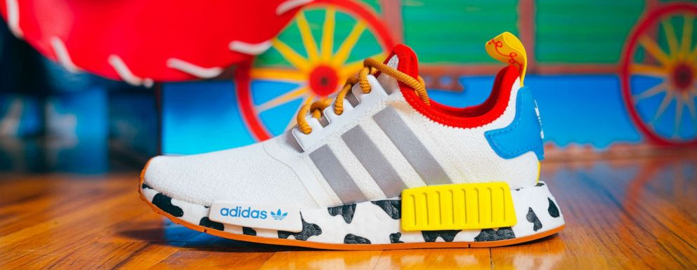 adidas sneakers popular